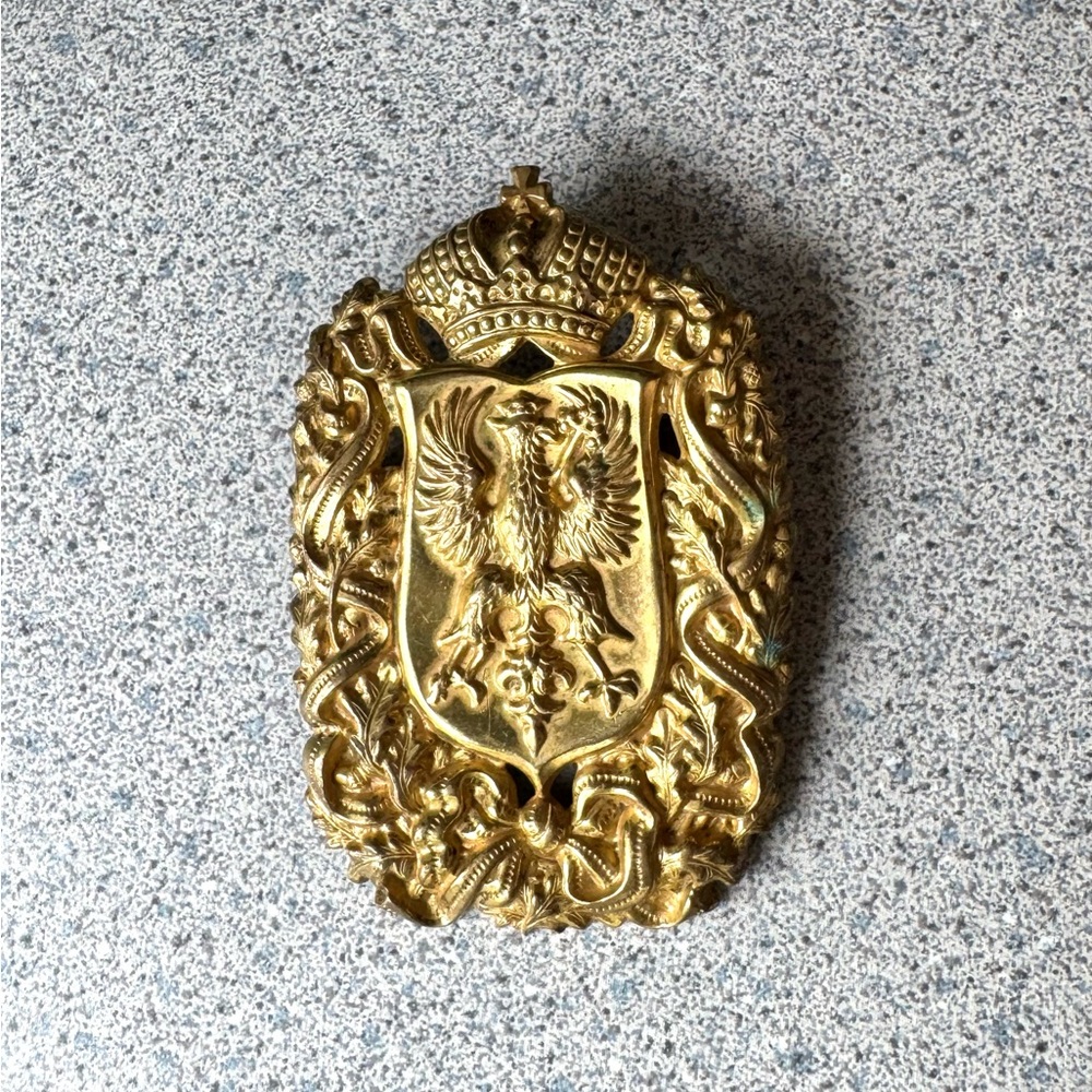 Miriam Haskell Gold coat of arms vintage 1960s brooch jewelry pin shield 50s - Picture 13 of 15